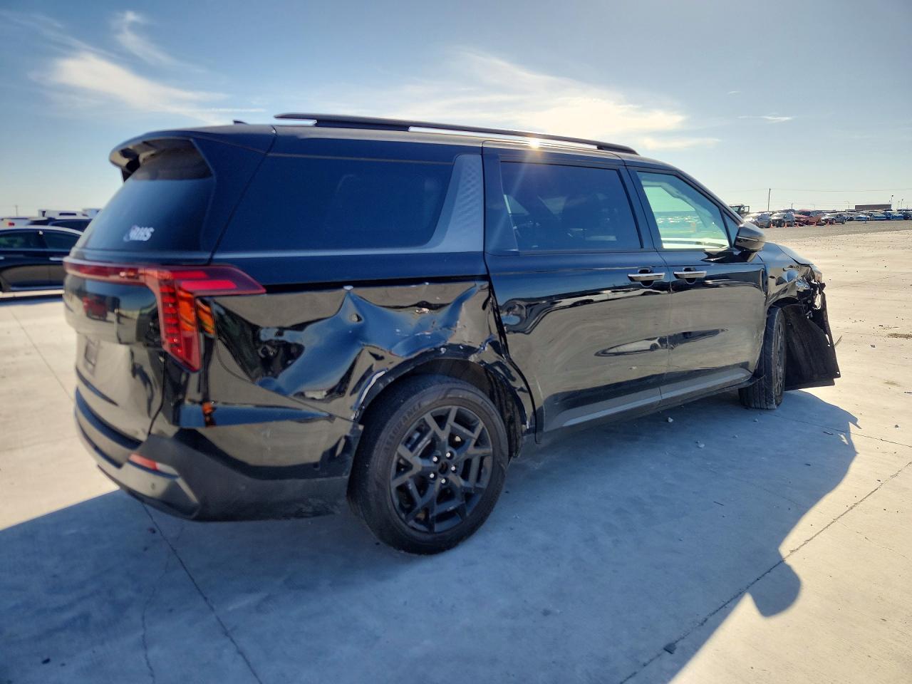2025 Kia Carnival Sx Prestige - Image 3
