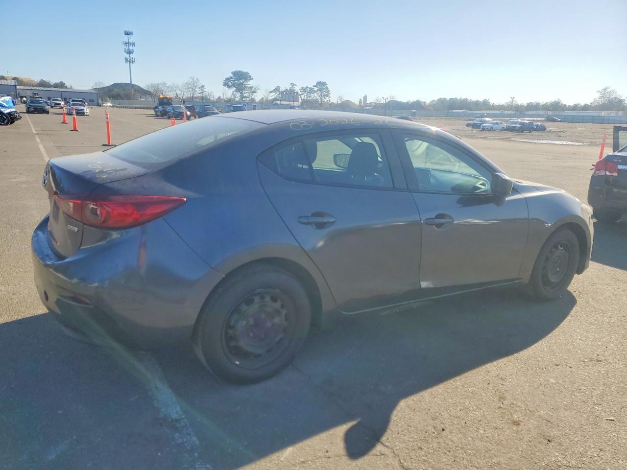 2015 Mazda 3 Sport - Фото 3