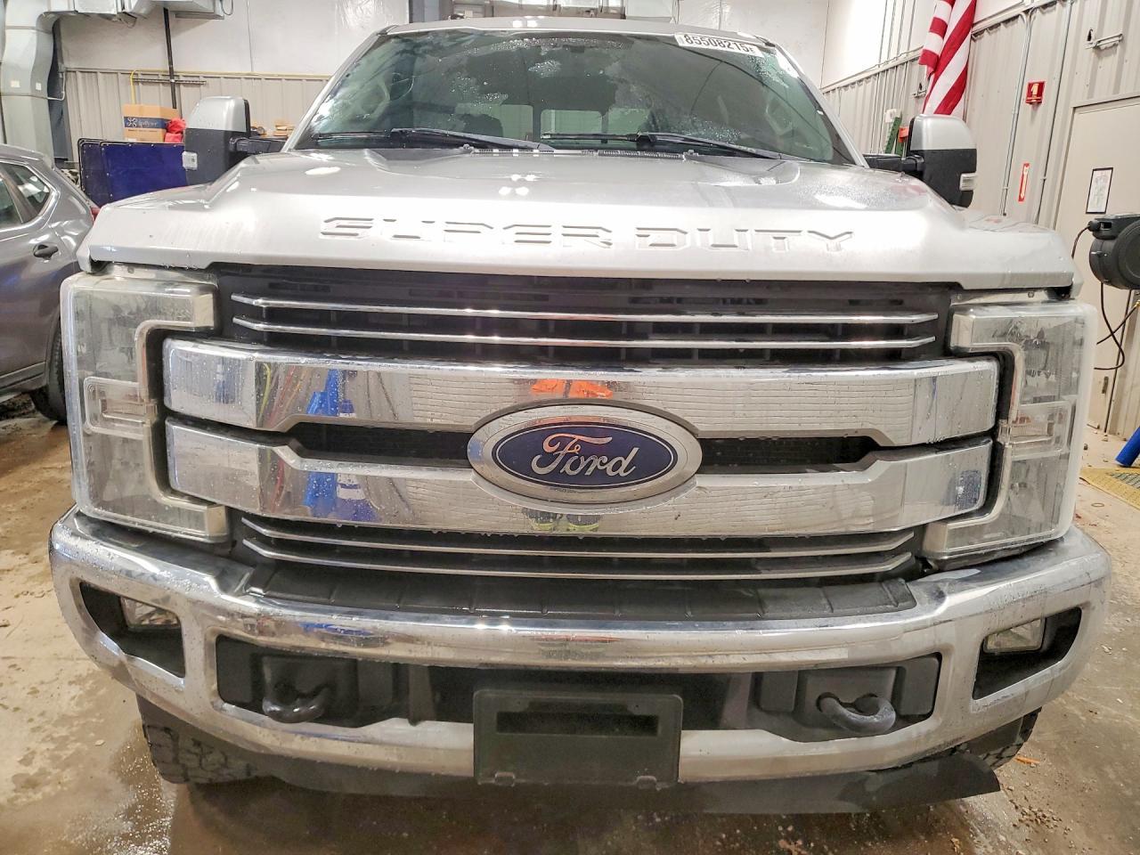 2017 Ford F250 Super Duty - Фото 5