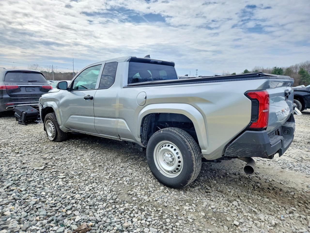 2025 Toyota Tacoma Sr - Фото 2