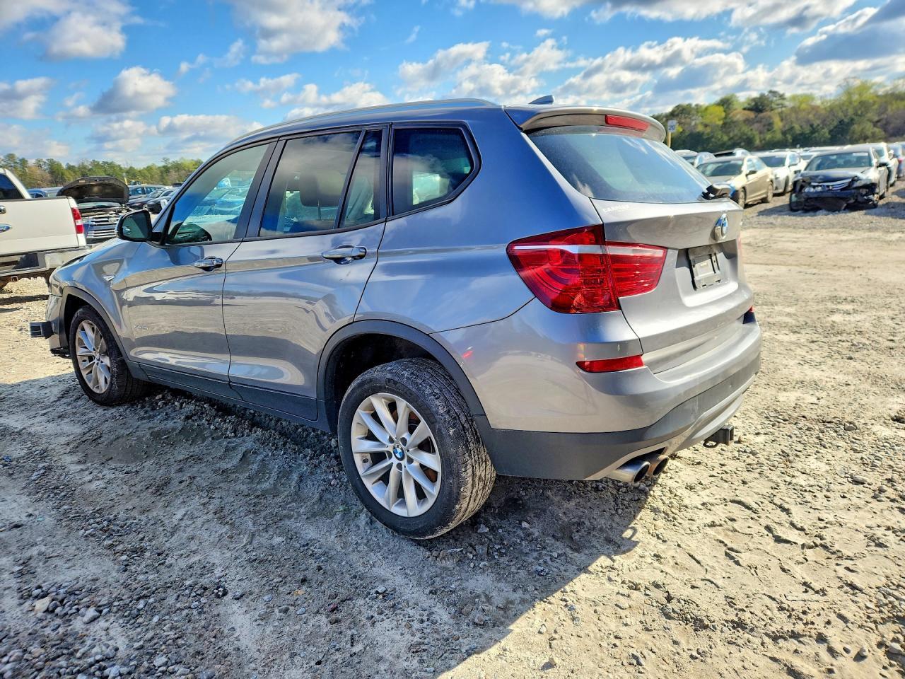 2016 BMW X3 xDrive28I - Фото 2