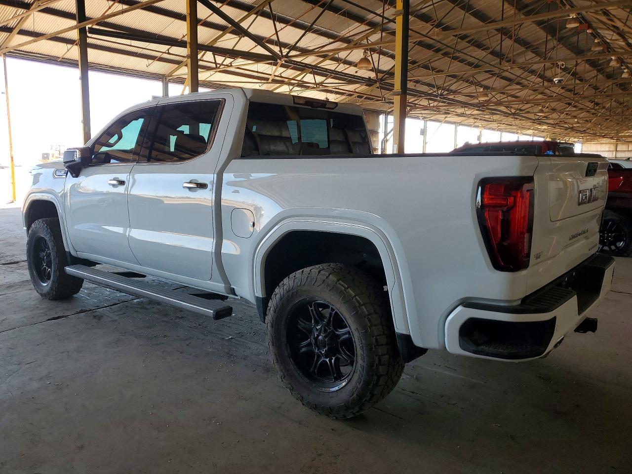 2024 GMC Sierra K1500 Denali - Фото 2