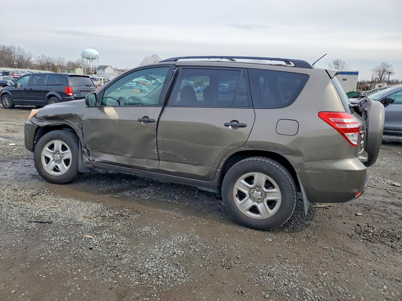 2010 Toyota Rav4 Base - Фото 2