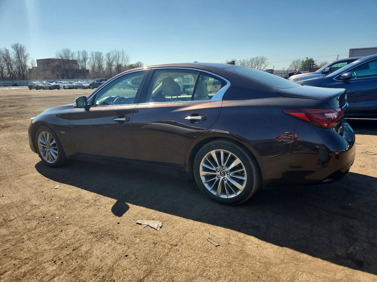 2018 Infiniti Q50 3.0T Luxe - Фото 2