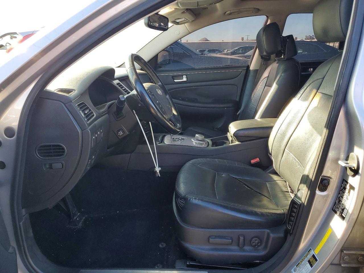 2012 Hyundai Genesis 3.8L V6 - Фото 7