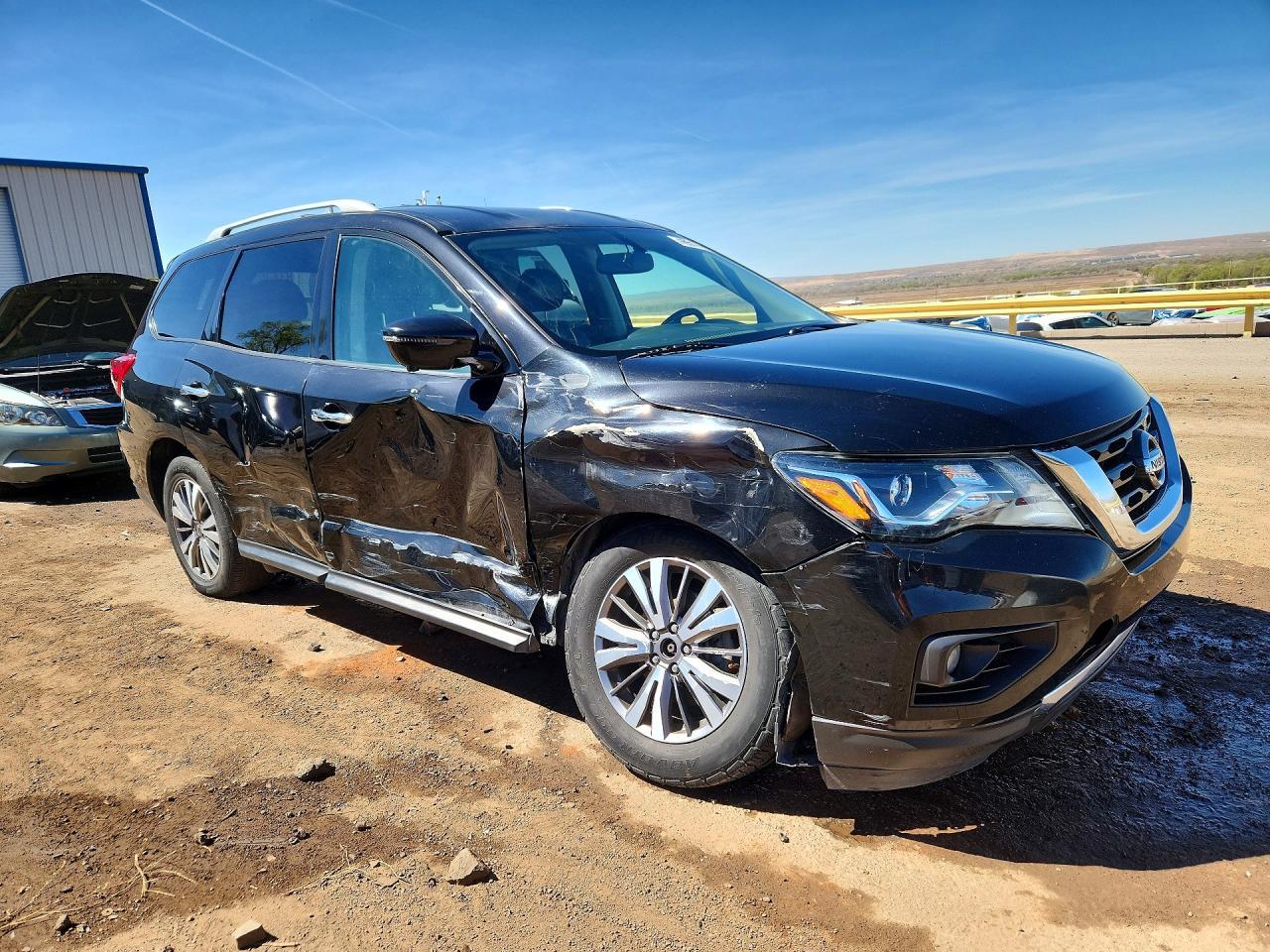 2020 Nissan Pathfinder Sl - Фото 4
