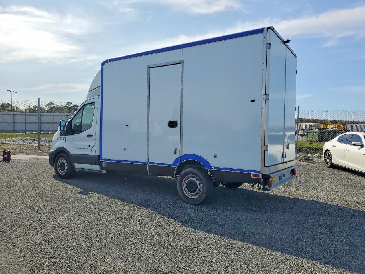 2020 Ford Transit Delivery Truck - Image 2