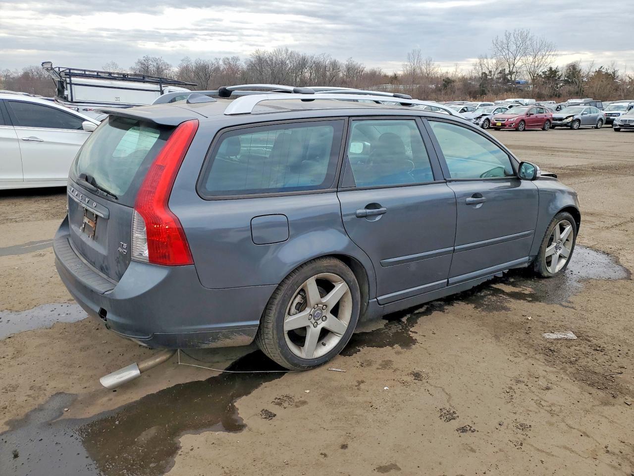 2009 Volvo V50 T5 - Image 3