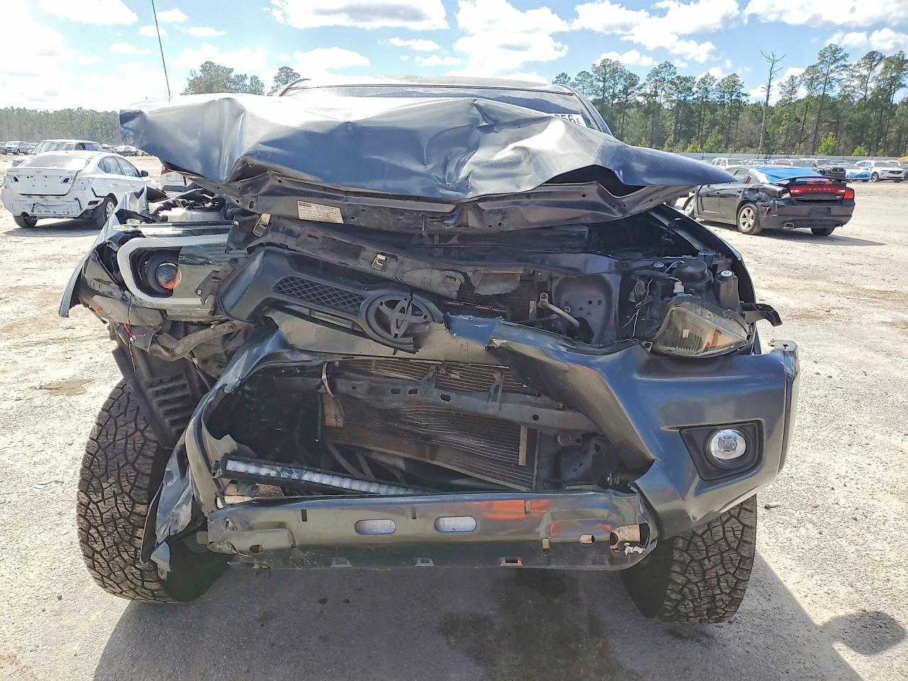 2014 Toyota Tacoma V6 - Image 5