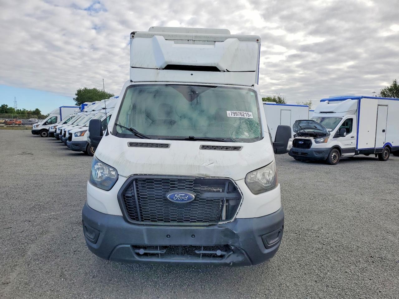 2020 Ford Transit Delivery Truck - Фото 5