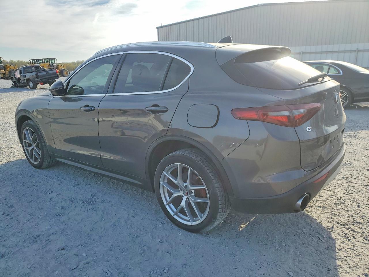 2019 Alfa Romeo Stelvio Ti - Image 2
