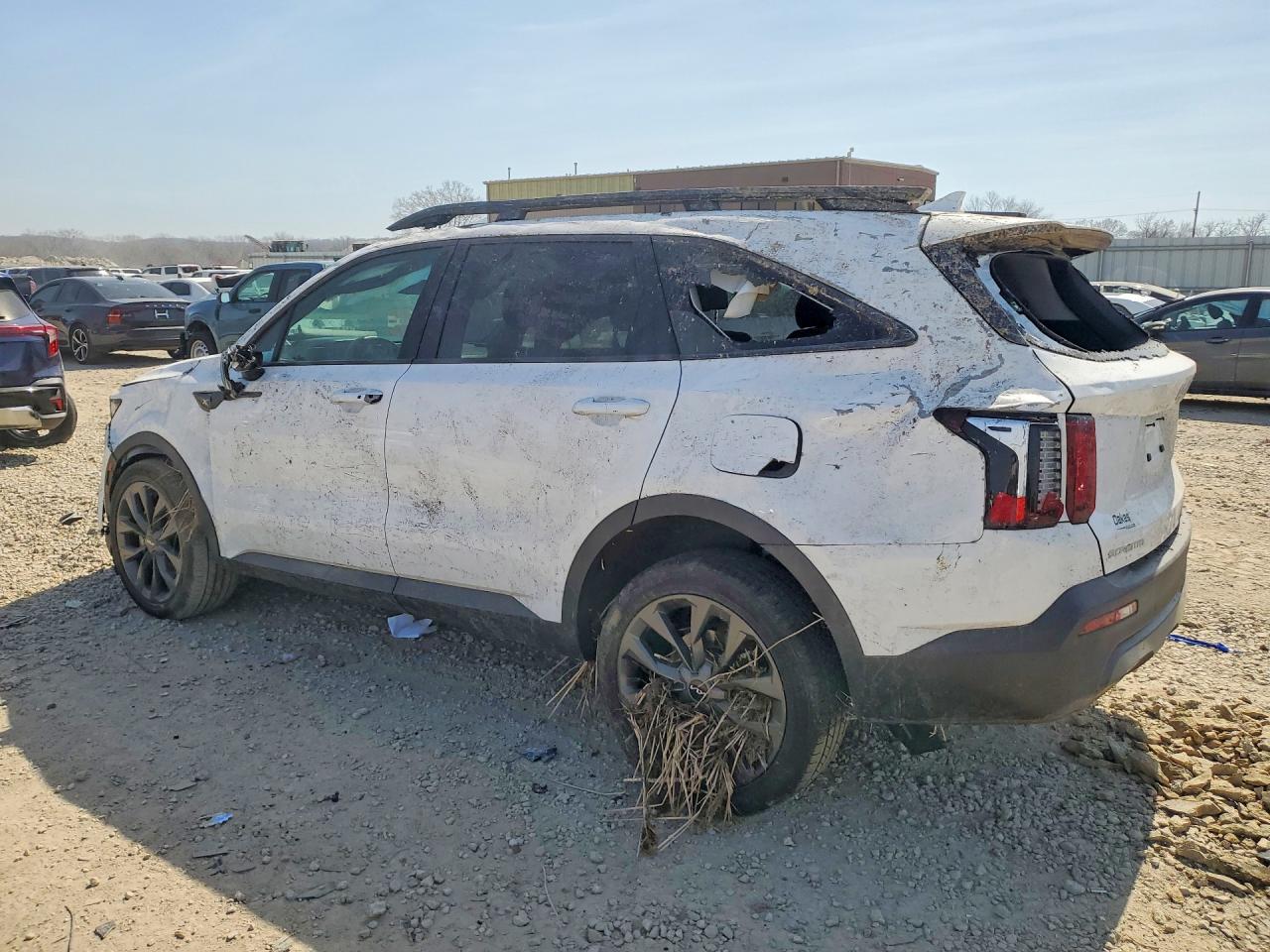 2023 Kia Sorento X-Line Ex - Фото 2