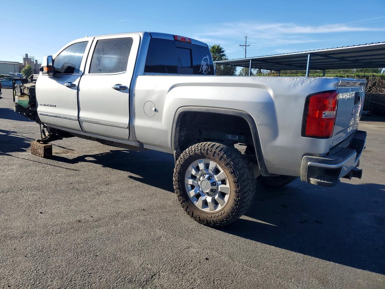 2018 GMC Sierra K2500 Denali - Фото 2