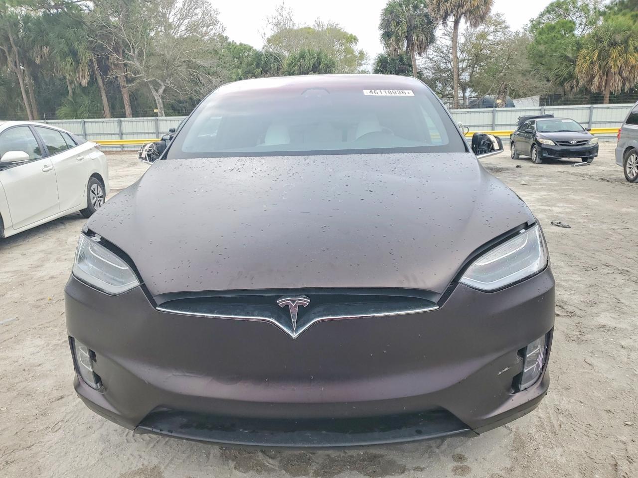 2018 Tesla Model X - Фото 5