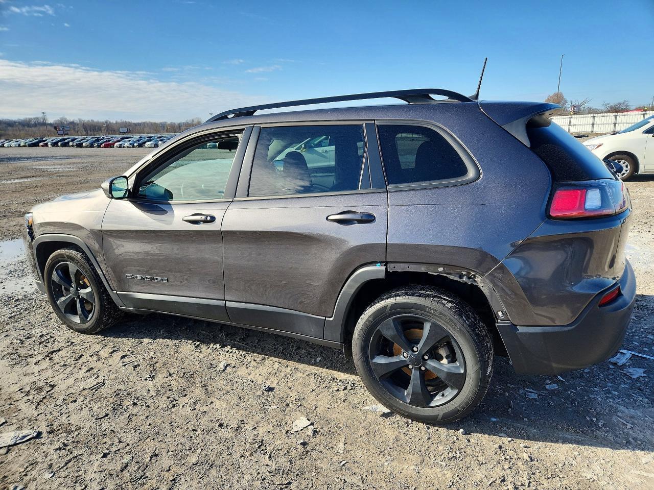 2019 Jeep Cherokee Latitude Plus - Фото 2