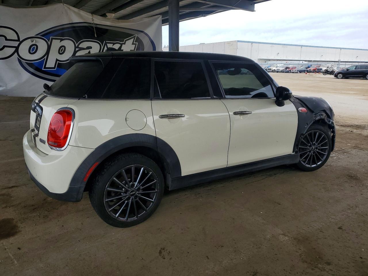 2017 Mini Cooper - Image 3