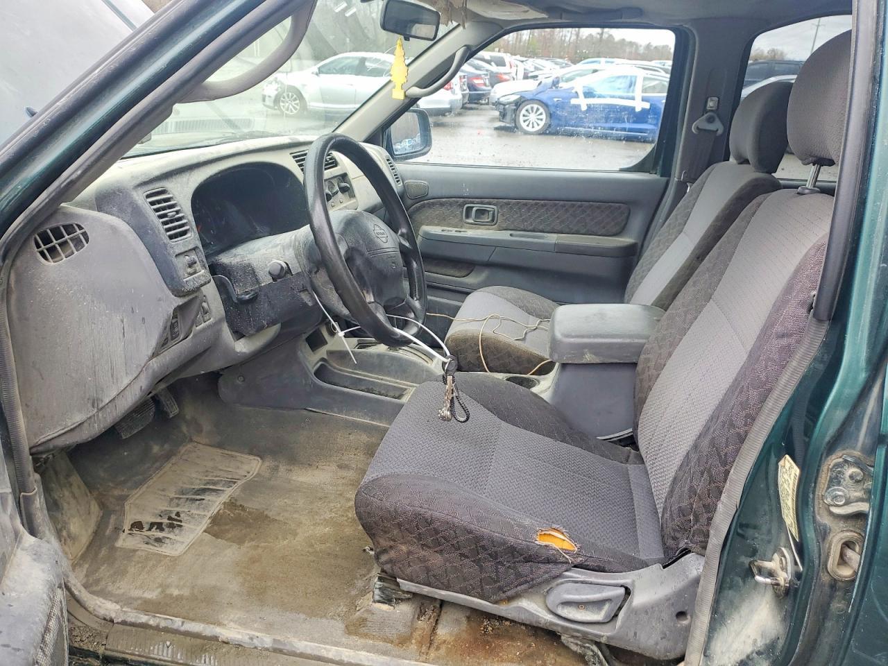 2000 Nissan Xterra - Image 7