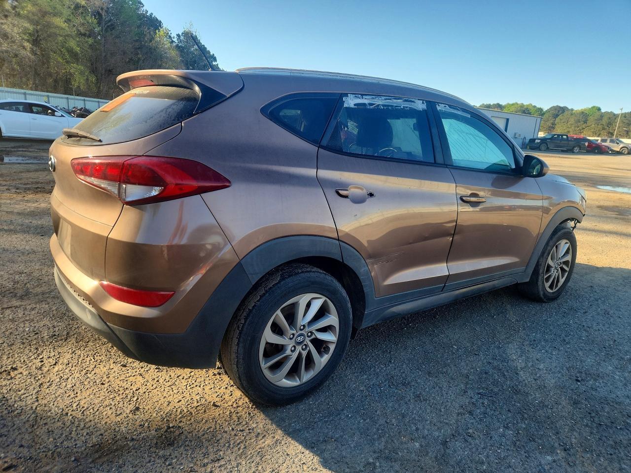 2016 Hyundai Tucson Se - Image 3