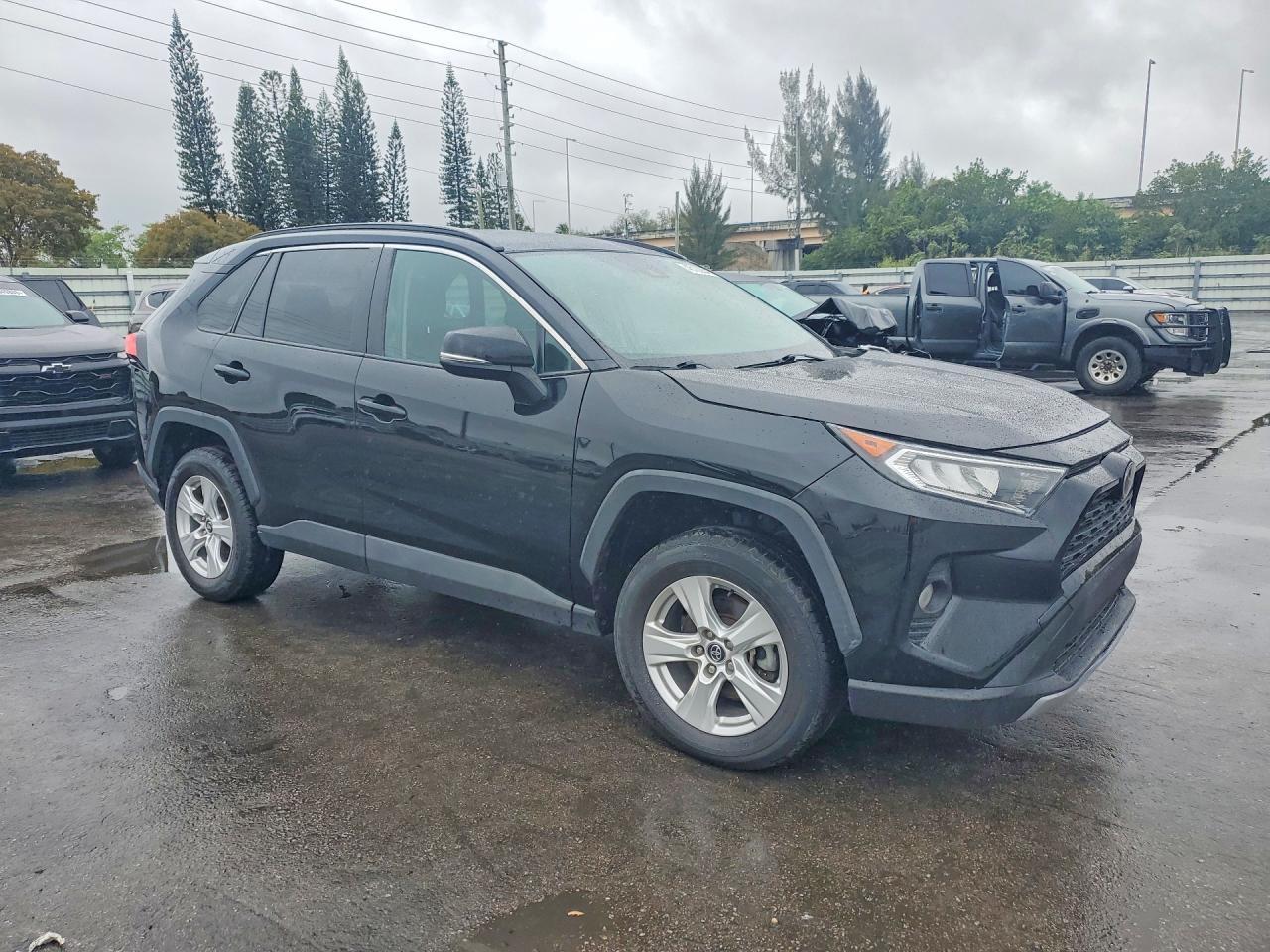 2020 Toyota Rav4 Xle - Фото 4