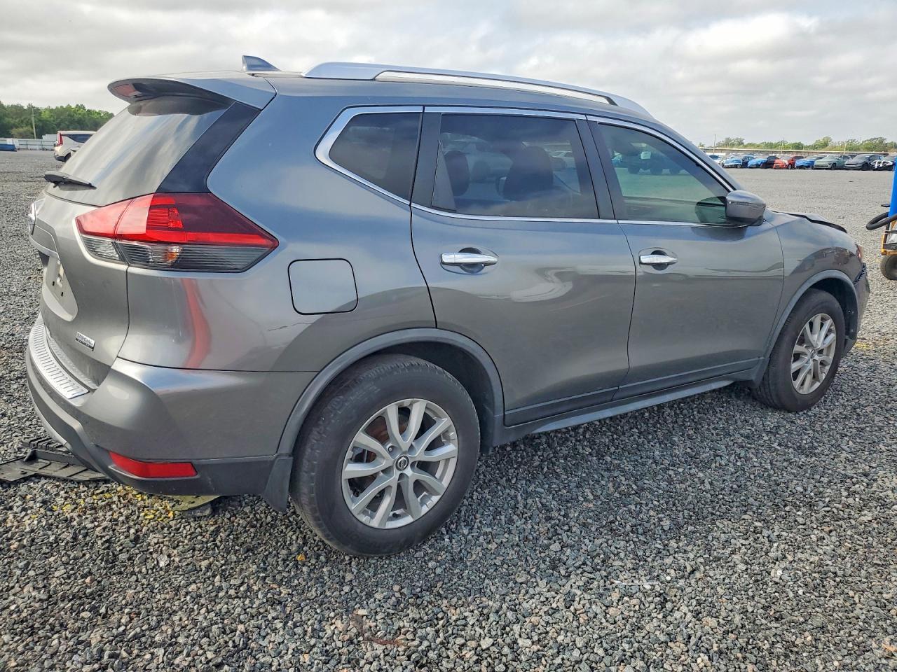 2020 Nissan Rogue S - Фото 3