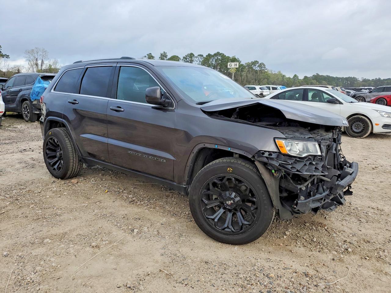 2021 Jeep Grand Cherokee Laredo - Фото 4