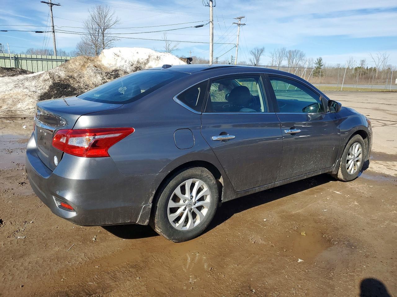 2018 Nissan Sentra Sv - Фото 3