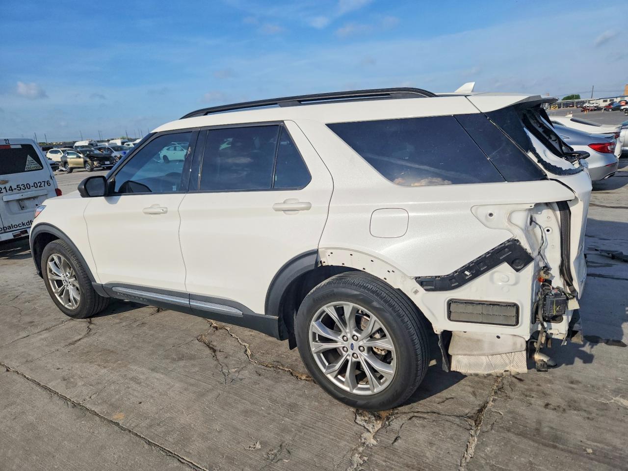 2022 Ford Explorer Xlt - Фото 2