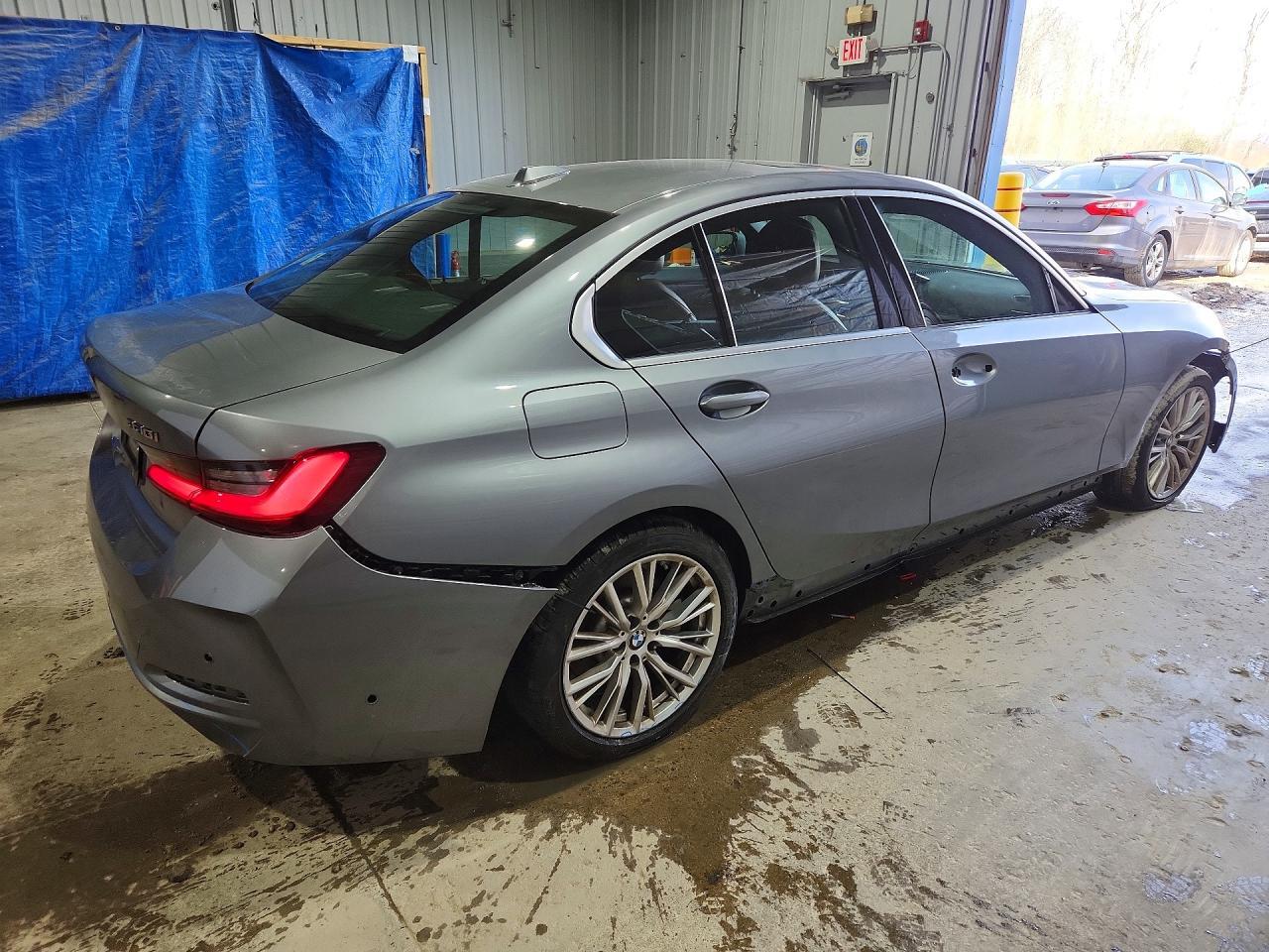 2024 BMW 330 - Фото 3