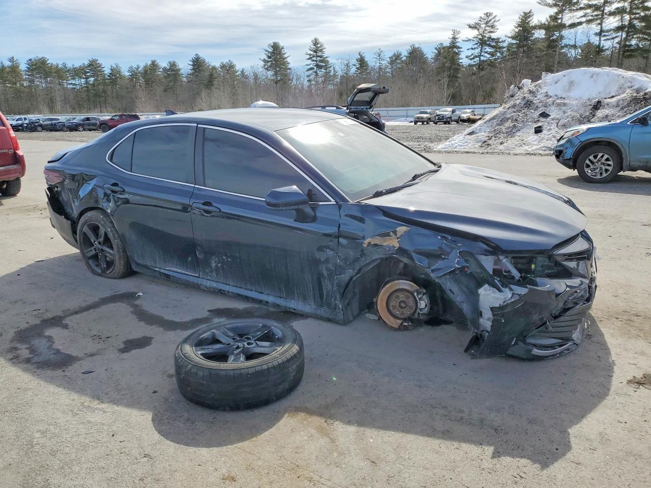 2021 Toyota Camry Hybrid Le - Фото 4