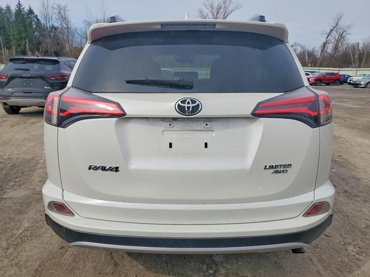 2017 Toyota Rav4 Limited - Фото 6