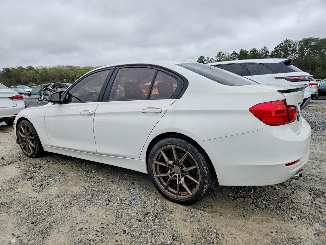 2014 BMW 328 Xi Sulev - Фото 2