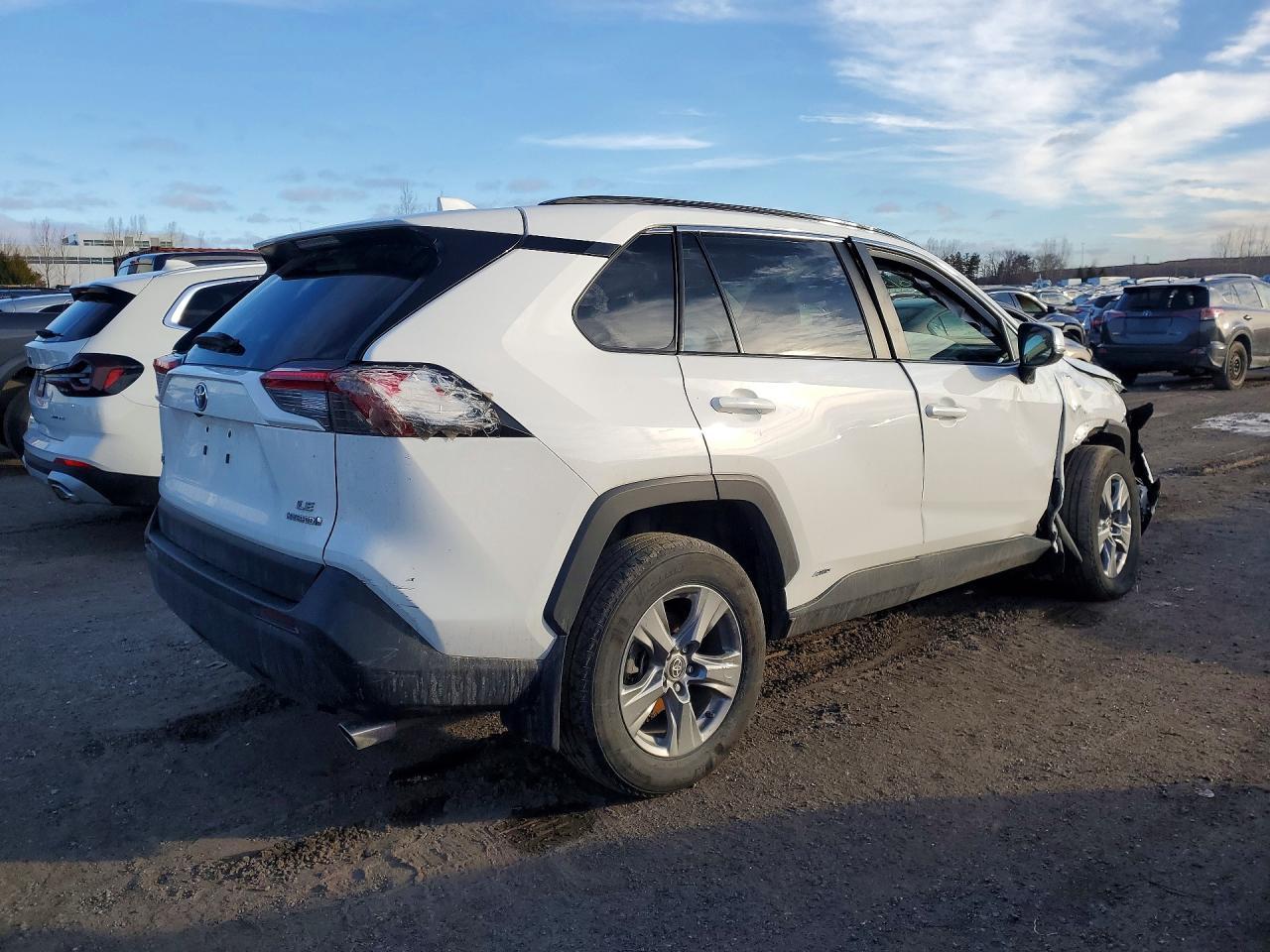 2024 Toyota Rav4 Hybrid Le - Image 3