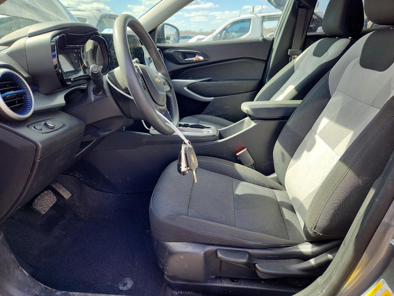 2024 Chevrolet Trax Ls - Image 7