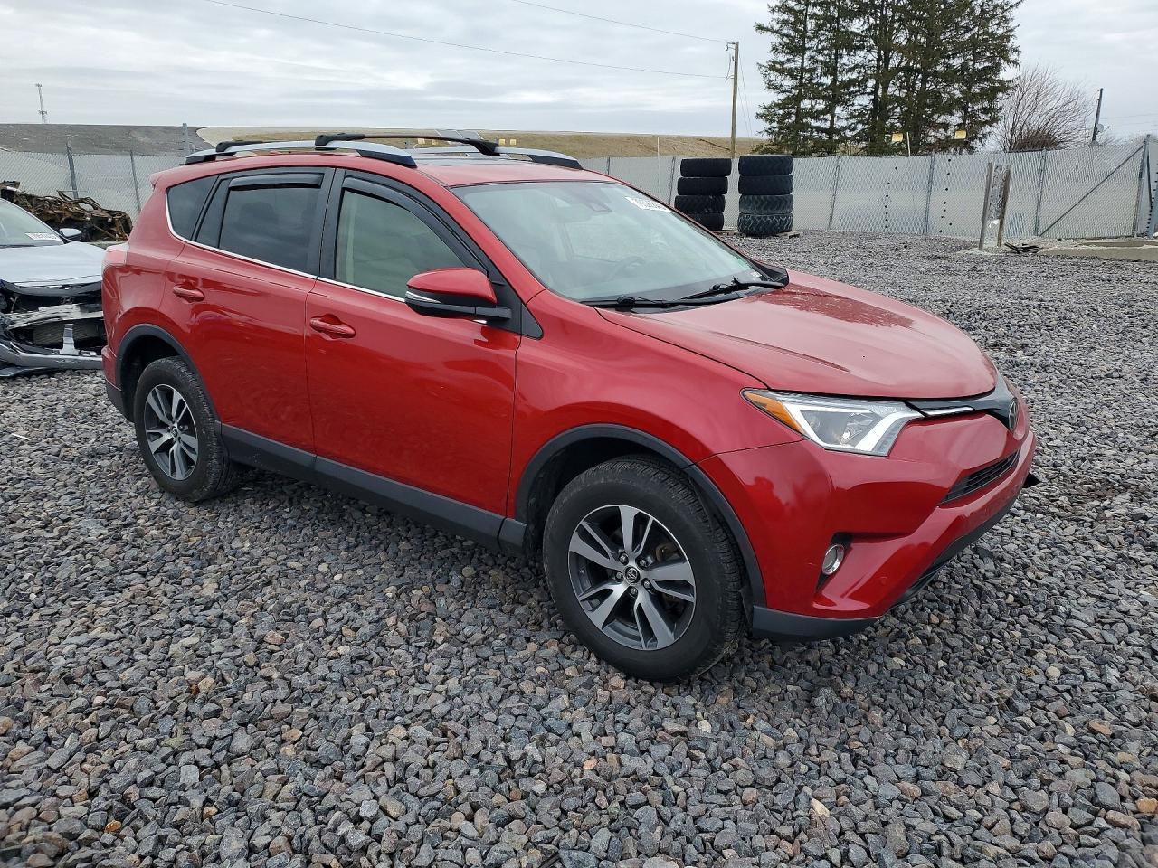 2017 Toyota Rav4 Xle - Фото 4