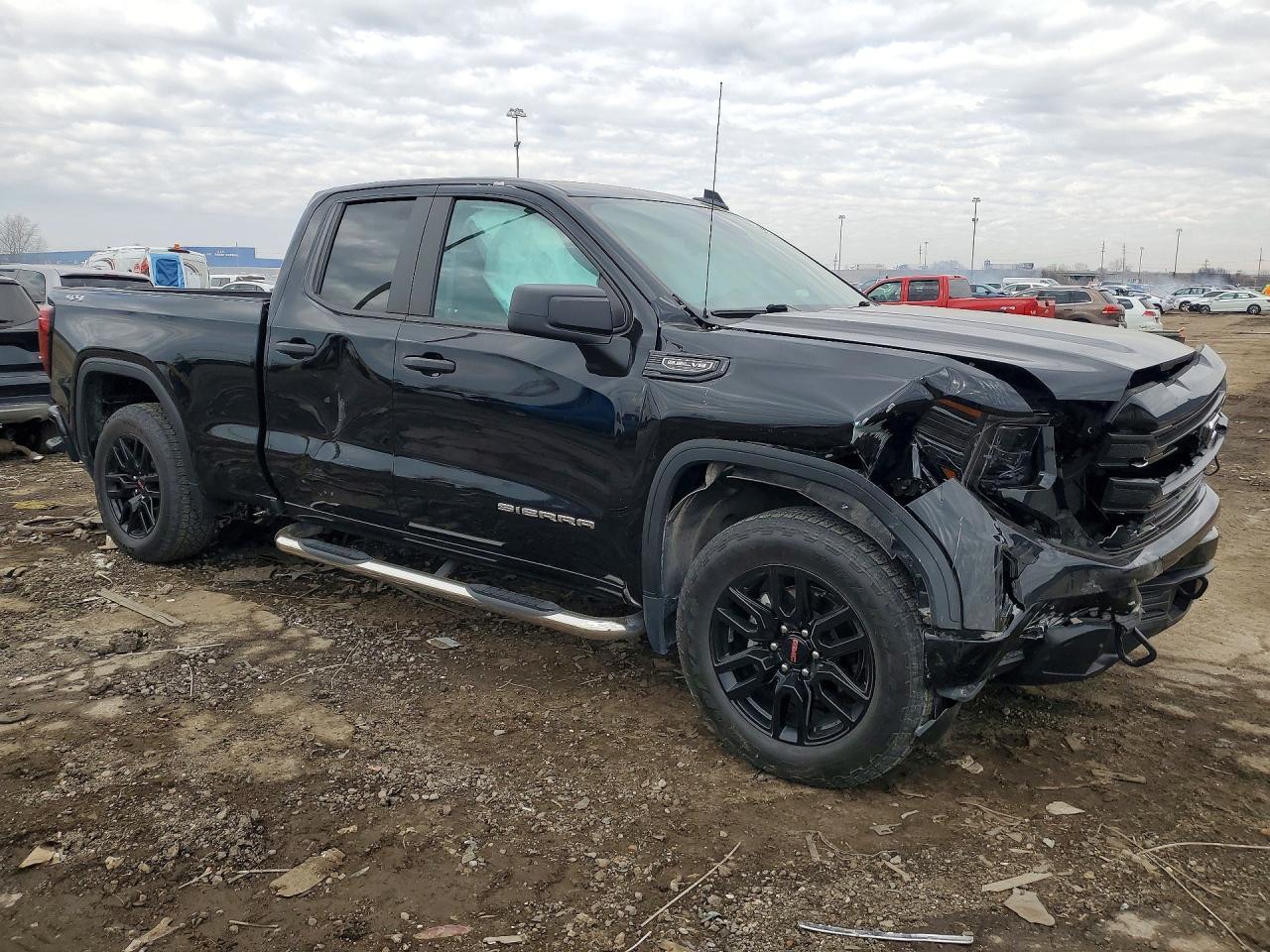 2023 GMC Sierra K1500 - Image 4