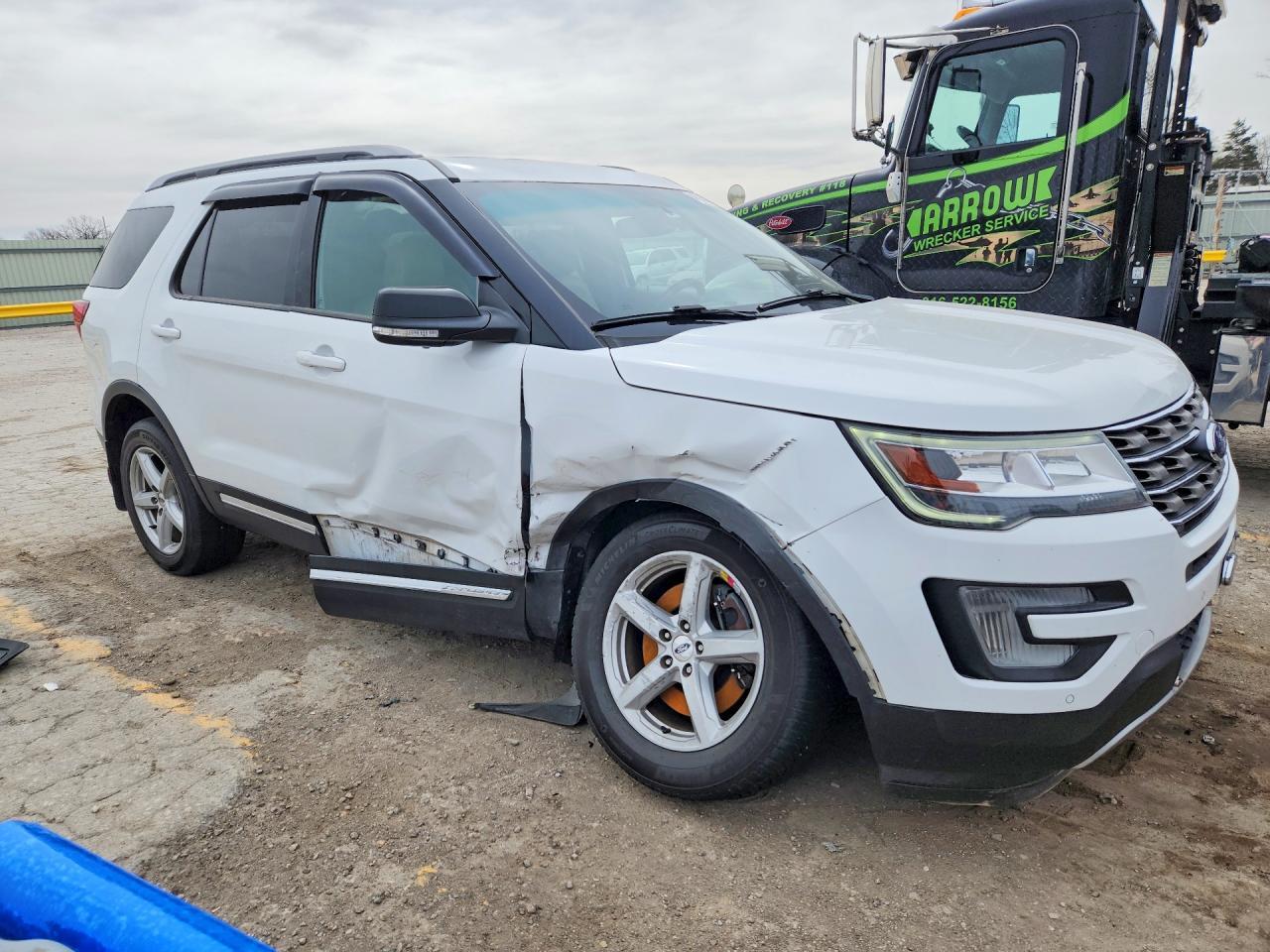 2017 Ford Explorer Xlt - Фото 4
