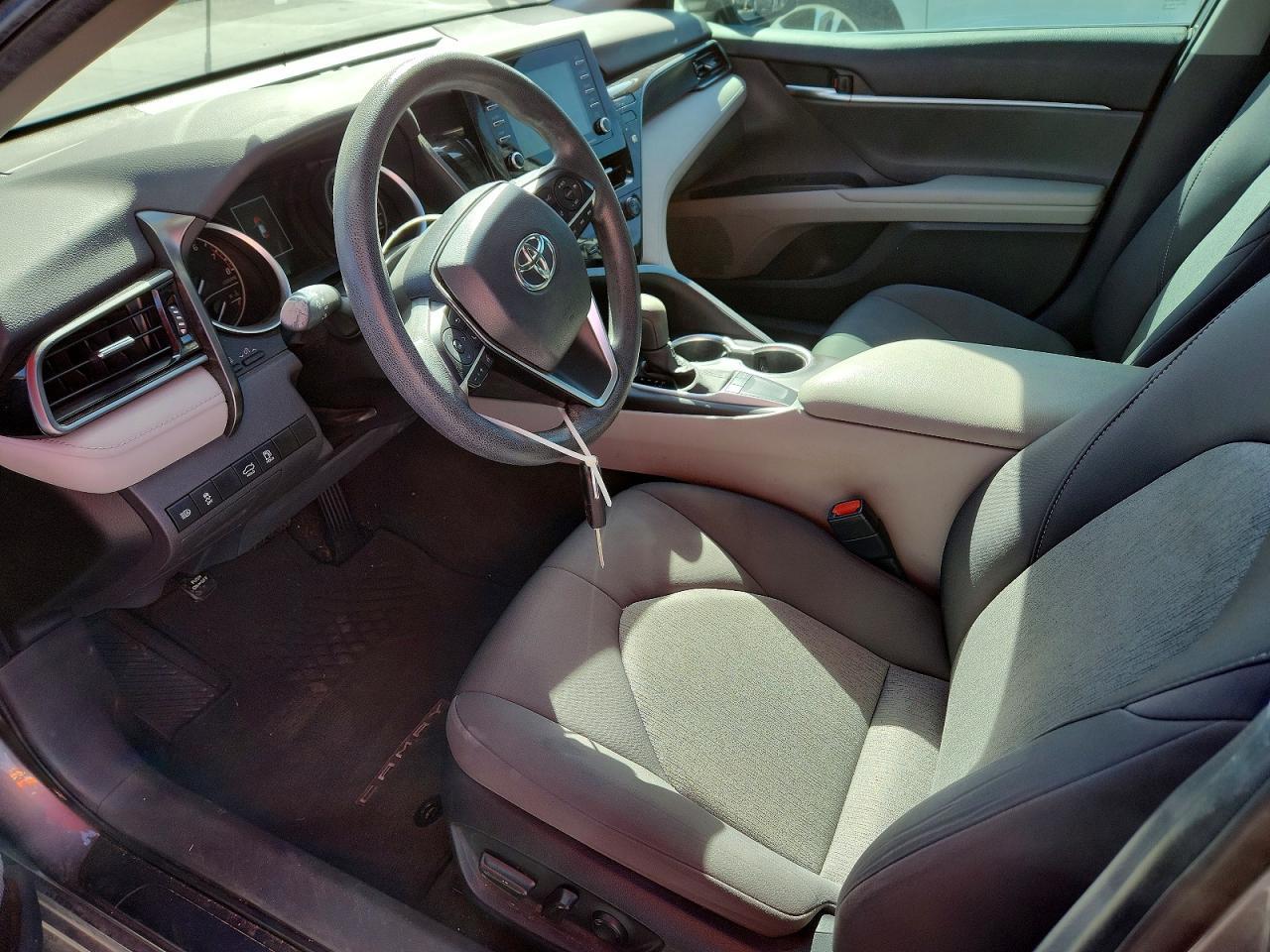 2023 Toyota Camry Le - Image 7