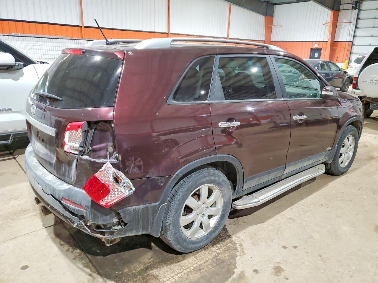 2013 Kia Sorento Lx - Image 3