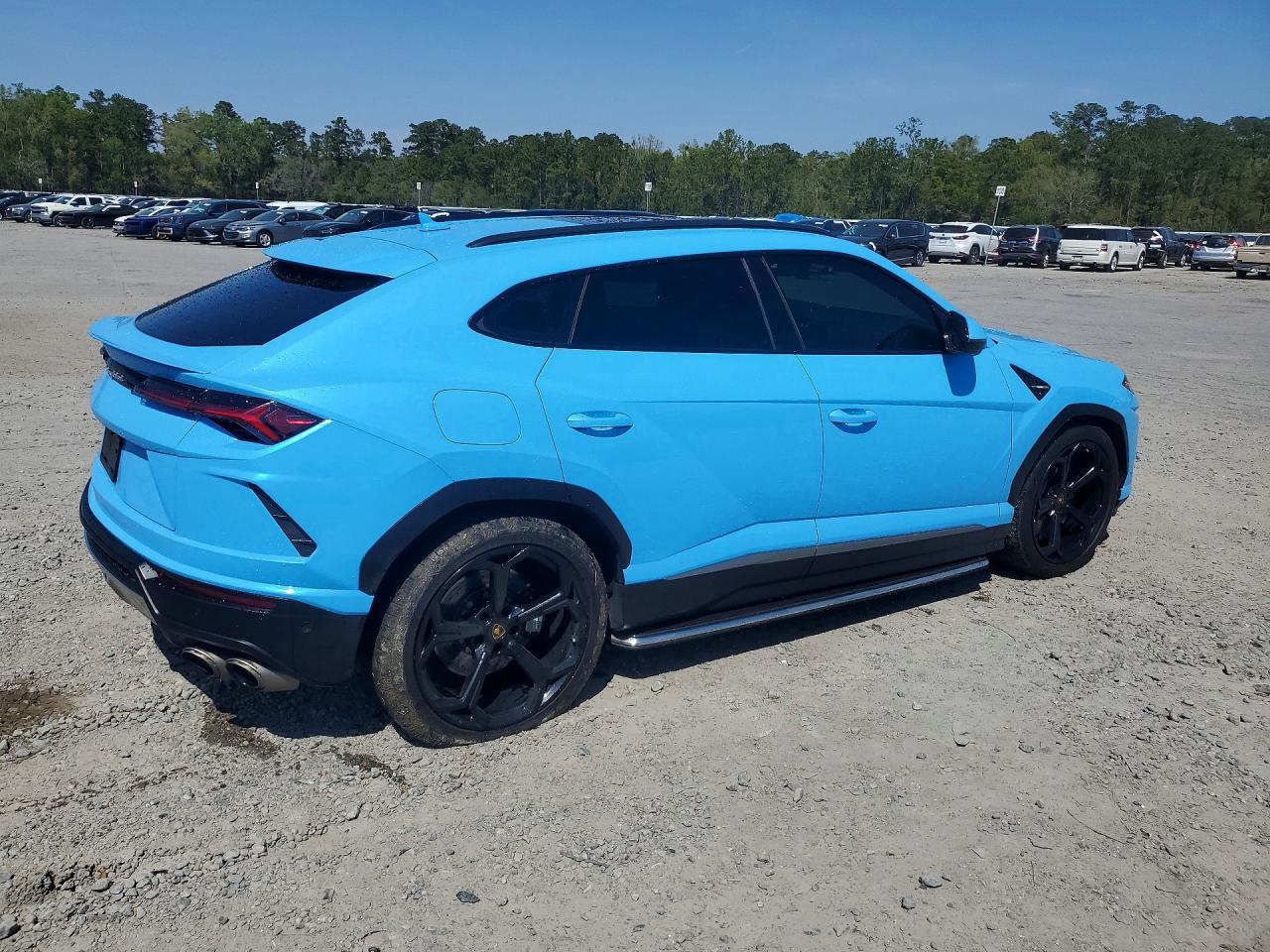 2022 Lamborghini Urus - Фото 3