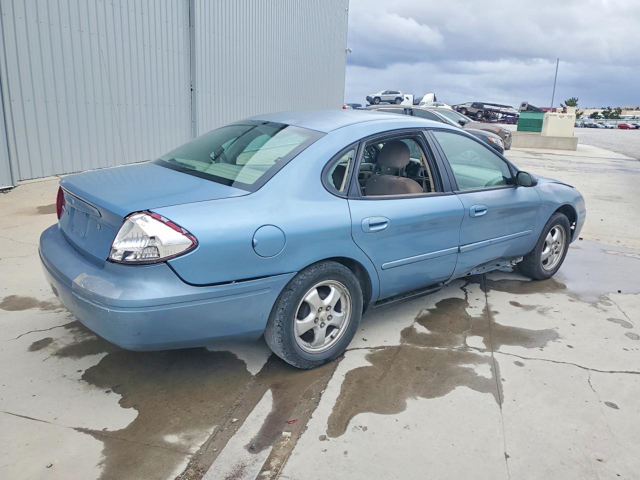 2005 Ford Taurus Se - Фото 3