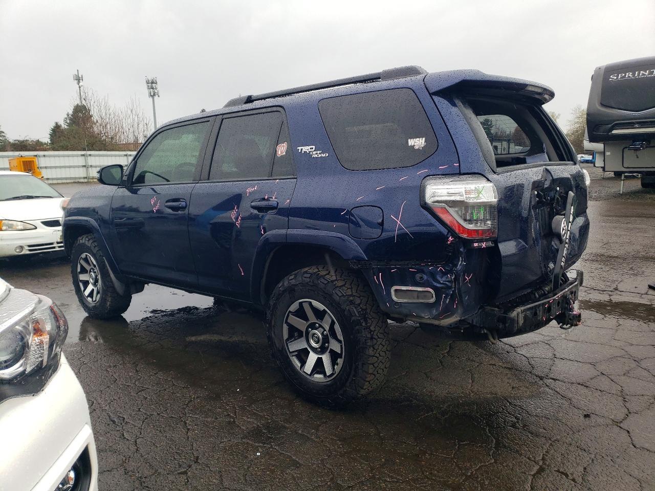 2020 Toyota 4Runner Trd Off-Road Premium - Image 2