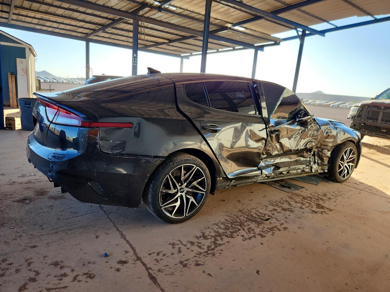 2022 Kia Stinger Gt-Line - Фото 3