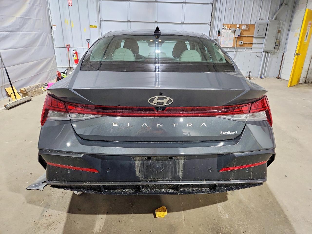 2024 Hyundai Elantra - Фото 6