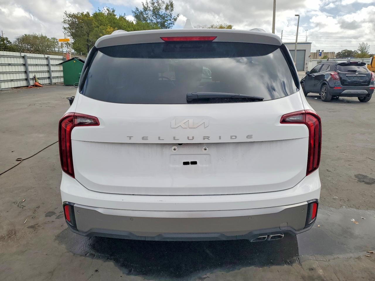2025 Kia Telluride S - Image 6