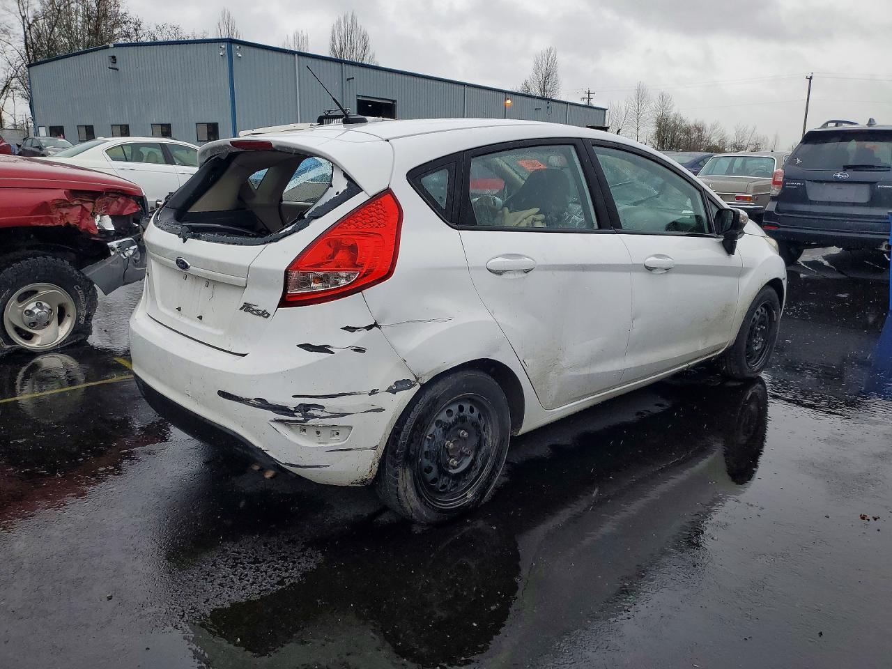 2013 Ford Fiesta Se - Image 3