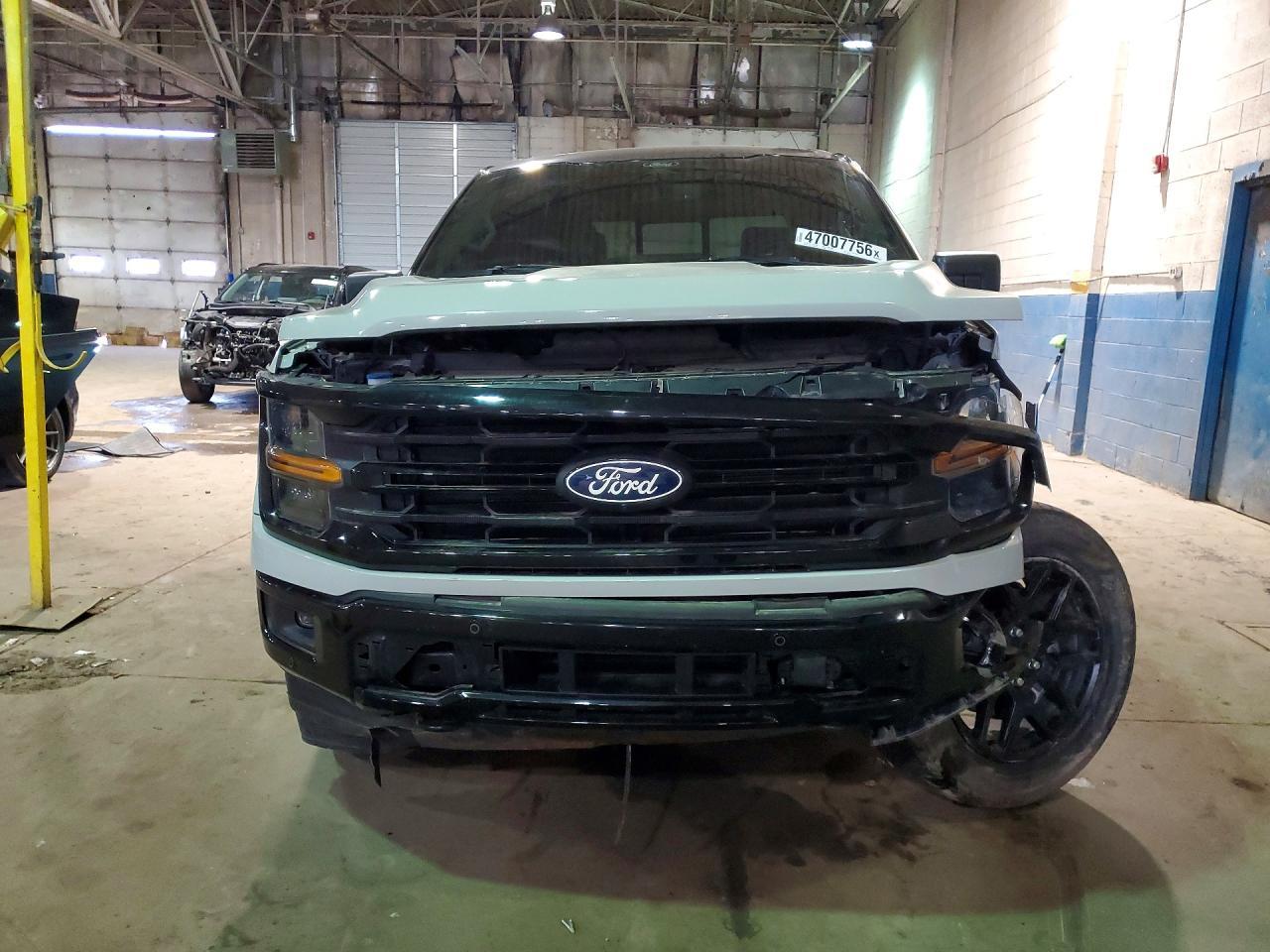 2024 Ford F150 Xlt - Фото 5