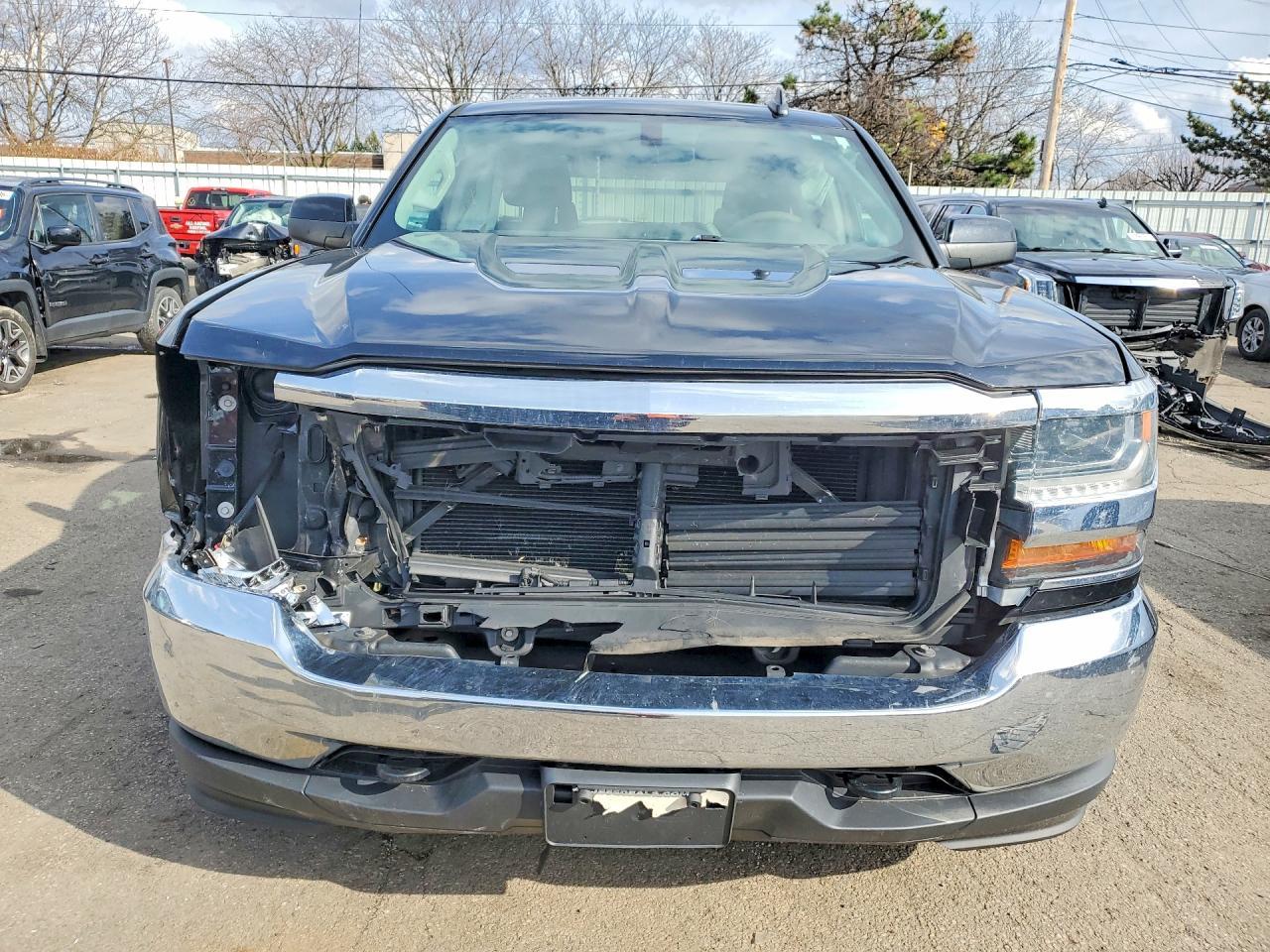 2018 Chev Silverado K1500 Lt - Фото 5