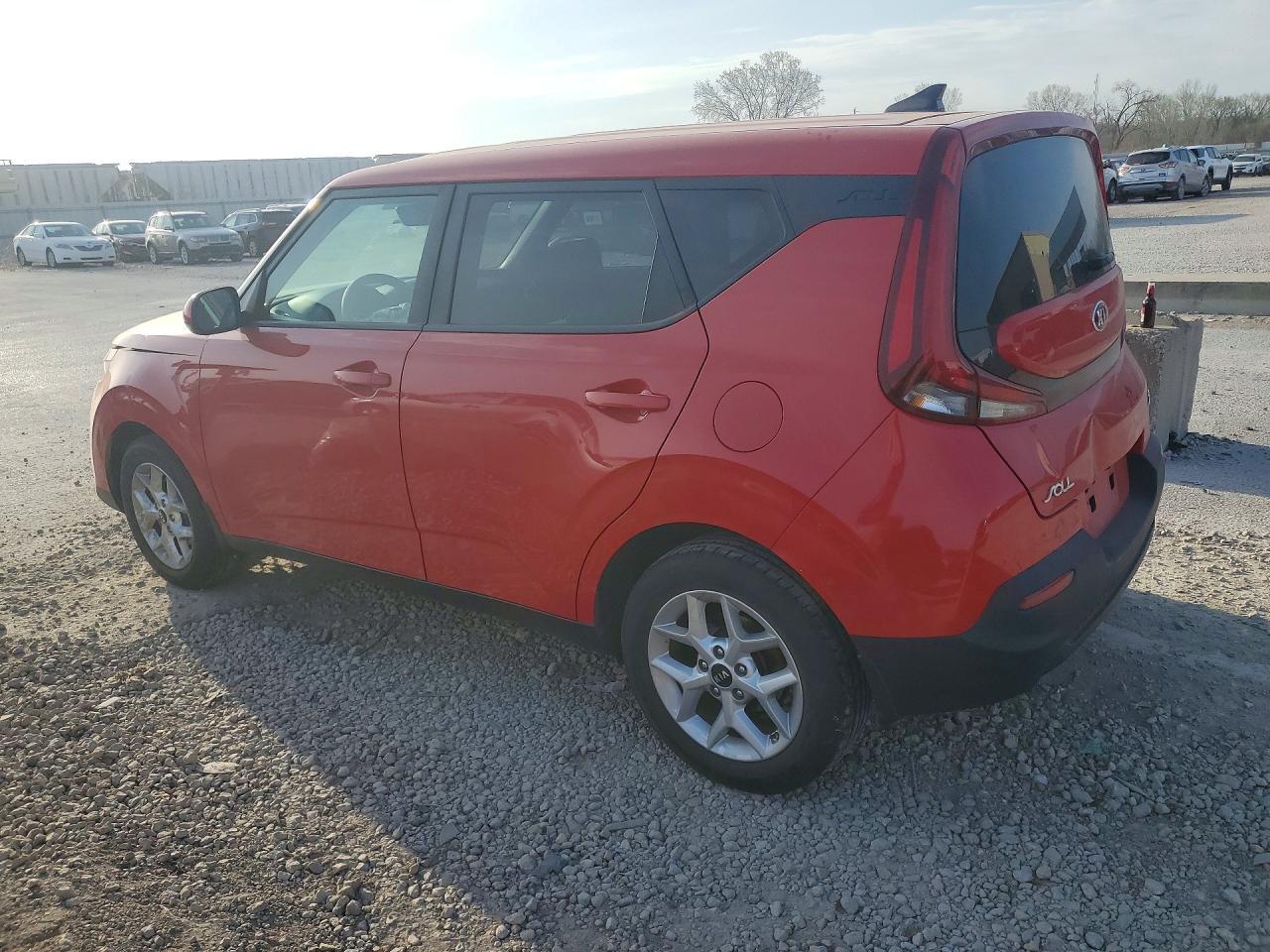 2020 Kia Soul S - Image 2