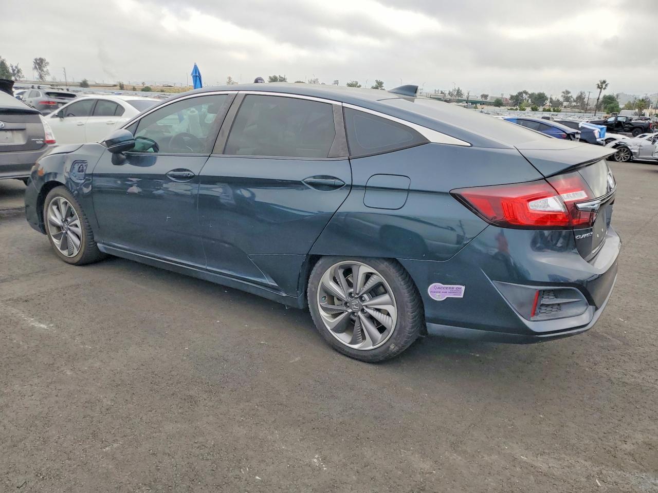 2018 Honda Clarity Touring - Фото 2