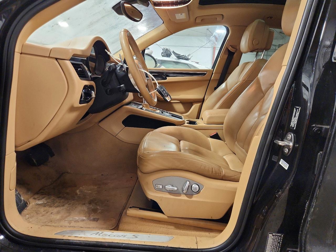 2015 Porsche Macan - Image 7